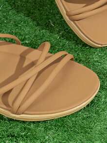 A Pair Of Shoes  Elegant  Vacation  Beach  PU Leather  Criss Cross    Flat Sandals  Beach  Holiday  School  Vacation  Party  Office  Home  Summer - 棕色 - 查看 2