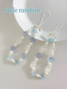 حافظة هاتف مضادة للسقوط مطبوعة بنمط الثعلب الثلجي المموج ذو الحافة المتموجة والملمس الكريمي واللمعان، مع إكسسوار سوار خرزي مصنوع يدويًا