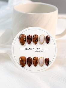 JUTI 10片装 奢华手工短杏仁形美甲贴片 | 焦糖棕色金箔墨迹点缀美甲贴片 | 可重复使用，日常及秋冬节日优雅美甲 | 完整美甲套装，包含1个指甲锉和果冻胶美甲用品 - 彩色 - 查看 2