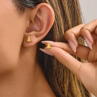 1 对女士圣诞树耳钉，经典圣诞主题，不锈钢材质，适合送礼、婚礼、完美的圣诞礼物