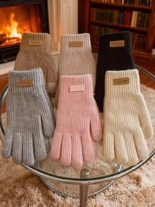 A Pair Of Stylish New Winter Velvet Women's Gloves In Multiple Colors. Tfeatures Knitted Yarn And Five Fingers, Making These Casual And Versatile Gloves Suitable For Both Men And Women. They Can Be Used For Touch Screen Games And Are Perfect For Everyday Commuting, Sports, Cycling, Shopping, Running, Birthdays, Anniversaries, Christmas, And Other Occasions. They Are Also An Ideal Gift For Friends And Family. - Multicolor - View 4