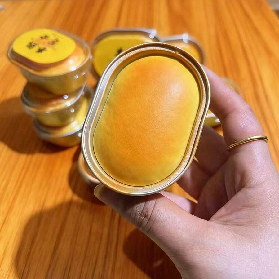 慢回弹奶油芝士蛋糕挤压玩具，柔软粘手，创意减压小礼物，适合送给朋友和家人