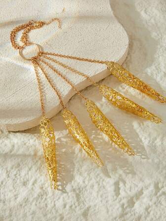 哥特风万圣节项链，手指手链，个性化锥形流苏钉，手背链