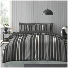 VELVETIO Junie Printed Duvet Cover Soft And Smooth Breathable Quilt Set With Matching Pillowcase - Multicolor - View 3