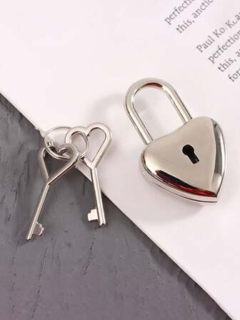 Mini Heart-Shaped Lock Set With Keys, Durable Alloy Material, Metal Lock, Cute Cartoon Design, Suitable For Luggage, Jewelry Box And Notebooks