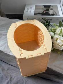 1 件式便携式折叠露营厕所 - 紧凑轻巧的设计，配有手柄，适合旅行和户外使用 - 可重复使用可清洗的紧急厕所，适用于汽车套件、房车露营、徒步旅行和灾难准备 - 秋季露营必备品、假日公路旅行必备品、生存装备、户外、冬季应急套件升级（清洁袋随机颜色） - 彩色 - 查看 4