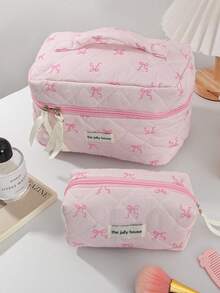 1 pièce/set Sac de rangement cosmétique grande capacité avec design nœud papillon rose et dentelle. Sac de rangement à cordon pour produits de soins de la peau de voyage. Sac pour serviettes hygiéniques, indispensable pour les courts voyages. Sac de maquillage et portable multifonctionnel pour ranger le rouge à lèvres, les serviettes hygiéniques, les pièces, les clés, etc. Grand sac de lavage mignon pour l'organisateur de voyage, sac cosmétique pour voyage, cadeau pour la fête des mères, cadeau pour la rentrée scolaire
