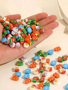 100 piezas - Borradores miniatura de Navidad, perfectos para niños, vendidos a granel. Borradores de novedad adorables con formas de borradores de lápiz que presentan a Papá Noel, muñecos de nieve y calcetines. Ideal como recuerdos de fiesta de Navidad o recompensas por trabajos escolares en casa. Excelente para llenar los calcetines de Navidad (extremadamente pequeño, no compre si el tamaño es una preocupación).