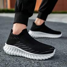 Men's Shoes 2025 New Autumn Fly-Woven Mesh Soft-Soled Socks Shoes Men's Slip-On Soft-Soled Casual Sneakers - Black and White - View 8