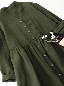 女式 V 领前开式休闲宽松大码连衣裙，优雅秋/春