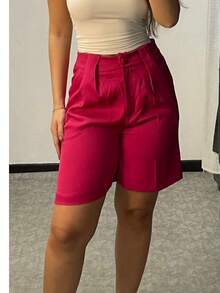 Bermuda Alfaiataria Feminina com Bolso Lateral