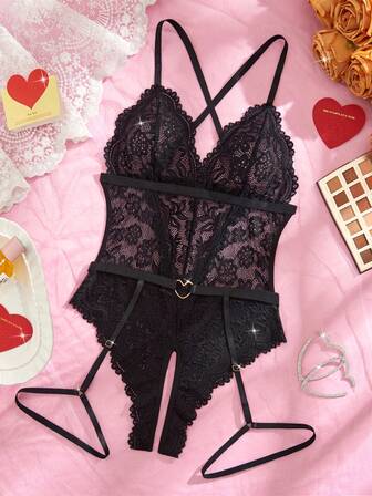 情人节礼物新款黑色花朵蕾丝开裆情趣内衣套装爱心露背连体衣吊袜带性感贴身内衣套装
