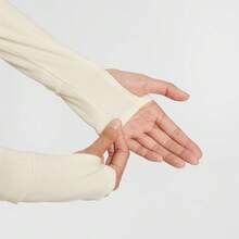 Nike 女式 AS W NK SWIFT DF UV HZ TOP 健身房锻炼训练骑行速干长袖有领 TIOOO252-047 - 白色 - 查看 5