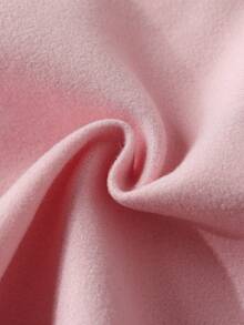 3件套女童休闲可爱保暖套装：简约时尚粉色羊毛保暖外套+格子蝴蝶结连衣裙+蝴蝶结羊毛帽