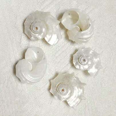 5pcs Polished White Seahorse Conch Shell Beads With Holes - Christmas Ornament DIY Kit, Ocean Theme Jewelry Making, Holiday Craft Gift Supplies, Beach Wedding Favors & Coastal Home Decor