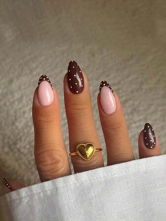 24 Pieces Per Set Of Almond-Shaped, Brownish-Red French Minimalist Autumn/Winter Polka Dot Y2K Press-On Short Nails. Suitable For Sassy Girls, Office Ladies, Parties, Dates, Everyday Wear And Festive Occasions.