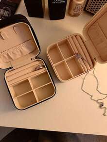 1 件迷你珠宝收纳盒，便携式拉链旅行珠宝收纳盒，女士礼品盒，多功能珠宝展示架，适用于戒指、吊坠、耳环、项链等。 - 适合女孩和女士的礼品盒、万圣节礼品盒、圣诞礼品盒。