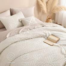 Oversized King Comforter 120''x98'', 3 Pieces Khaki Soft Boho Bedding Set, Farmhouse Tufted Fluffy Shabby Chic Bed Set For All Seasons (1 Comforter, 2 Pillowcases) With Modern Boho Style - 01 - 米色 - 查看 4