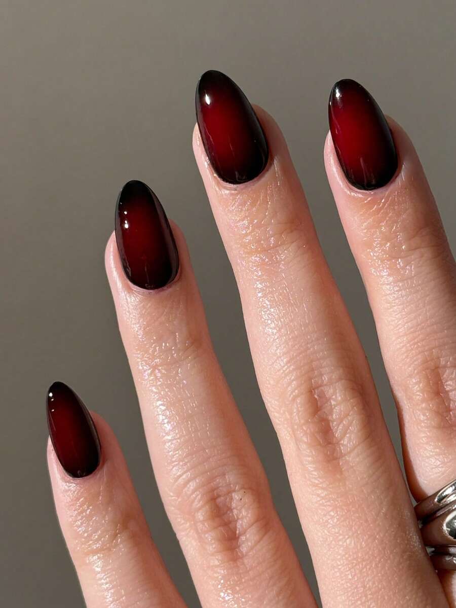 24片椭圆形黑色亚克力美甲贴纸套装，包含1片果冻胶和1个指甲锉，易于涂抹，适合秋季美甲和法式美甲，适合女性日常工作、派对和其他场合的美甲用品。 - 彩色 - 查看 1