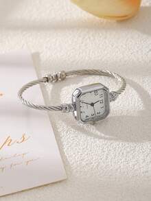 新款可爱简约时尚女士手链表可爱罗马方形小头奢华女士手链表合金石英表礼物