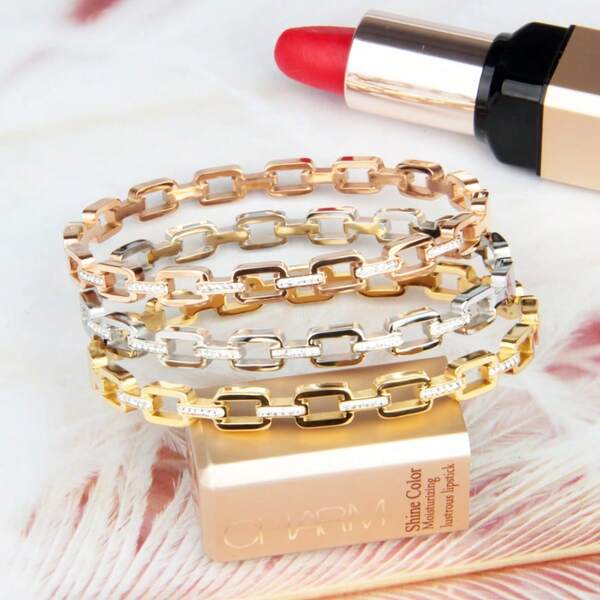 1pc Shiny Hollow Stainless Steel Bracelet For Women - Perfect Gift For Valentine's Day, Mother's Day, Christmas