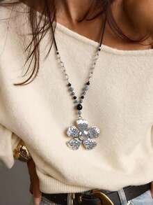 1 PC Retro Fashion Bohemian-Style Alloy Beaded Necklace With Floral Pattern, A Daily Wear Accessory For Ladies, An Exquisite Gift For Christmas, Couples And New Year.