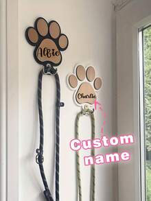 Gancho de madeira personalizável em formato de osso para coleira de cachorro (1 unidade), pode ser gravado, suporte personalizado para coleira e guia, material de madeira, gancho de metal com ângulo ajustável, tamanho ideal de 16 x 16 cm, design com estampa de patinha de cachorro, perfeito para amantes de cães e decoração de casa com animais de estimação. - Multicolorido - Ver 5