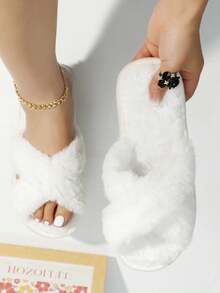 Women's Fashionable Fluffy Slippers, Cross Striped Fluffy Slippers, Soft And Lightweight Indoor Home Slippers, Quiet Carpet Slippers, Open Toed Slippers - White - View 6