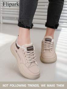 Flipark 1 双女士休闲系带平底鞋，米色和棕色拼色，字母印花，保暖衬里，低帮，适合日常通勤和休闲，冬季 - 查看 3