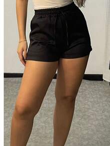 Short Feminino Alfaiataria com Elastico na cintura casual e elegante