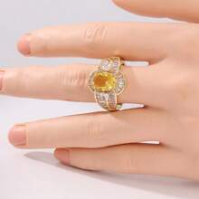 女士锤纹旋转戒指 - 复古波西米亚宽波浪设计，镀白金可叠戴珠宝，耐用，适合日常佩戴和感恩节礼物，复古装饰艺术戒指和珠宝，纹理金属饰面 - 金黃色 - 查看 5