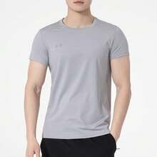 قميص رياضي بياقة طاقم قصير الأكمام من أندر أرمور للرجال، موديل 2026 الجديد للجري واللياقة البدنية والتدريب، قماش منسوج قطني منفذ للهواء، 23500506-011