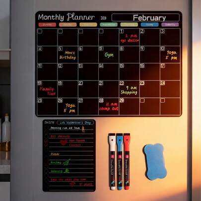 Lịch để bàn có nam châm, có thể xóa được, dùng cho tủ lạnh, lập kế hoạch bữa ăn hàng tháng và thực đơn hôm nay, bảng trắng gồm 2 chiếc, thích hợp cho nhà bếp và văn phòng, bao gồm 3 bút viết bảng và 1 cục tẩy.