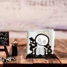 Suporte de Papel Toalha com Padrão de Esqueleto. Material de Madeira, Adequado para Colocação na Mesa Festiva de Casa.