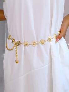 1条极简金色波西米亚风向日葵笑脸腰链，适合婚礼、派对、活动等场合。