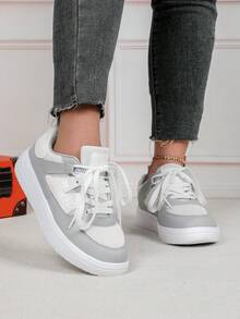 Simple & Fresh White Splicing Light Grey Mesh Combination Casual Skateboard Shoes, Breathable Flat Bottom Comfortable And Durable, Suitable For Travel, Holidays, Gifts, Breathable Round Toe Lace-Up Casual Shoes, Outdoor Hiking Shoes For Women - White Ash - View 2