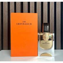 3.4 Ounces Of Men's Light Perfume, From The Lion Club Series. The Luxurious Golden Packaging Is Paired With A Metallic Lion Bottle Cap, Providing You With A Unique Visual Experience. It Features A Long-Lasting Oriental Vanilla Woody Fragrance. Alcohol-Free. Suitable For Both Men And Women. A Perfect Halloween Gift And A Must-Have For The Autumn And Winter Seasons.
