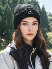 CAMEL CROWN Camel Knit Hat, Versatile & Warm, Fits All Seasons, Moon-Shaped, Windproof, Large Circumference, White Wool Hat, Warm Hat - Black - View 2