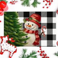 1/25 pièces Bonhomme de neige de Noël avec carreaux noir et blanc, chapeau rouge, écharpe rayée rouge et blanche tenant une canne en bonbon, chemin de table en lin imprimé d'un arbre de Noël vert. Convient pour les fêtes de Noël, les dîners d'anniversaire, la décoration de cuisine et de salle à manger, les meubles et la décoration textile de la maison. C'est un article de décoration polyvalent convenant à toutes les saisons, parfait pour les décorations de fête et de vacances, également un excellent cadeau pour les parents et les amis.