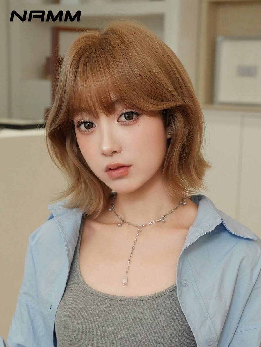 NAMM 12 Inch Short Curly Wigs For Women - Modest Fashion Wave Wig Curtain With Bangs, Brown Soft Silky Heat-Resistant Synthetic Fiber Wigs For Daily Use, Perfect For Holidays Music Festivals Celebrations-Sakura Celebrations Glam & Party Street Wear Photography Use - 棕色 - 查看 1