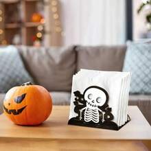 Suporte de Papel Toalha com Padrão de Esqueleto. Material de Madeira, Adequado para Colocação na Mesa Festiva de Casa.