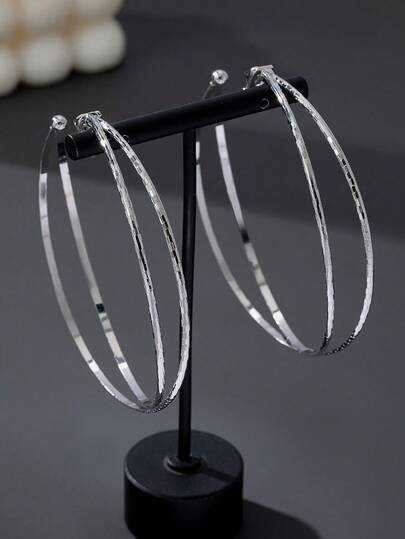 1 Pair European & American Fashion Double Circle Copper Cross & Snakeskin Texture Clip-On Earrings For Women, Suitable For Vacation, Party, Exaggerated Big Hoop Clip Earrings, Comfortable Elastic Ear Clips