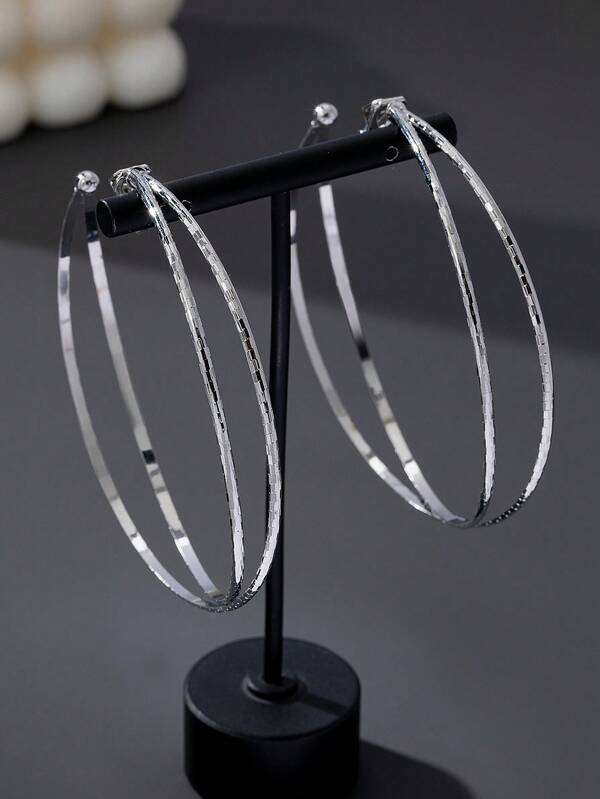 1 Pair European & American Fashion Double Circle Copper Cross & Snakeskin Texture Clip-On Earrings For Women, Suitable For Vacation, Party, Exaggerated Big Hoop Clip Earrings, Comfortable Elastic Ear Clips