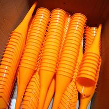 1 قمع سيارة، أداة ملء البنزين، إناء بلاستيكي مقاوم للرذاذ، أداة تزويد الوقود للدراجات النارية، قطع غيار السيارات [متوفر بألوان متعددة] - متعدد الألوان - مشاهدة 9