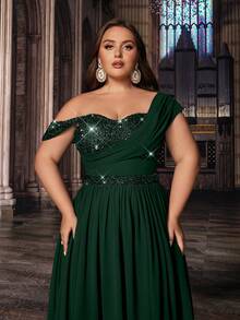 Plus Size Elegant Solid Color Chiffon Sequin Patchwork Strapless Slit Maxi Dress - Dark Green - View 6