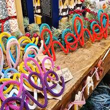 1 套 Wonder Knitter 纱线绕线机套件，带可互换双头旋转线制作器、拾线器、2 根塑料缝纫针、DIY 工艺羊毛编织针工具、手动双头组合可换头编织手链绕线机（带英文说明书）- 耐用塑料材质