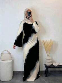 Vestido de longitud media de estilo árabe elegante, de manga larga y cuello redondo, de tela de punto, con estampado abstracto en blanco y negro para mujer