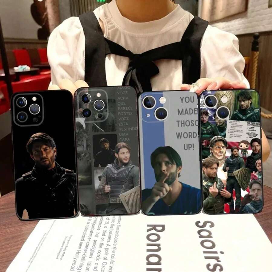 Custodia per telefono Soldier Boy The B-Boys compatibile con 16, 15, 14, 13, 12, 11, Pro, X, XS, Max, XR, Plus, Mini, in morbido silicone nero. Compatibile anche con 17, 17 Pro e 17 Pro Max.