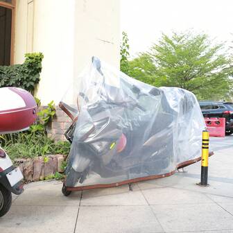 1 pieza Funda transparente para muebles de exterior - Interior/Exterior, impermeable, a prueba de polvo, resistente al desgarro. Ojales metálicos en los bordes (para fijar cuerdas). Se adapta a juegos completos de muebles, sofás, mesas de centro, sillas, mesas. Multiusos, incluye cuerda de instalación.