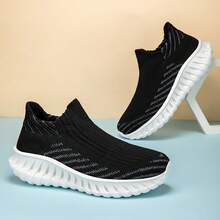 Men's Shoes 2025 New Autumn Fly-Woven Mesh Soft-Soled Socks Shoes Men's Slip-On Soft-Soled Casual Sneakers - Black and White - View 3